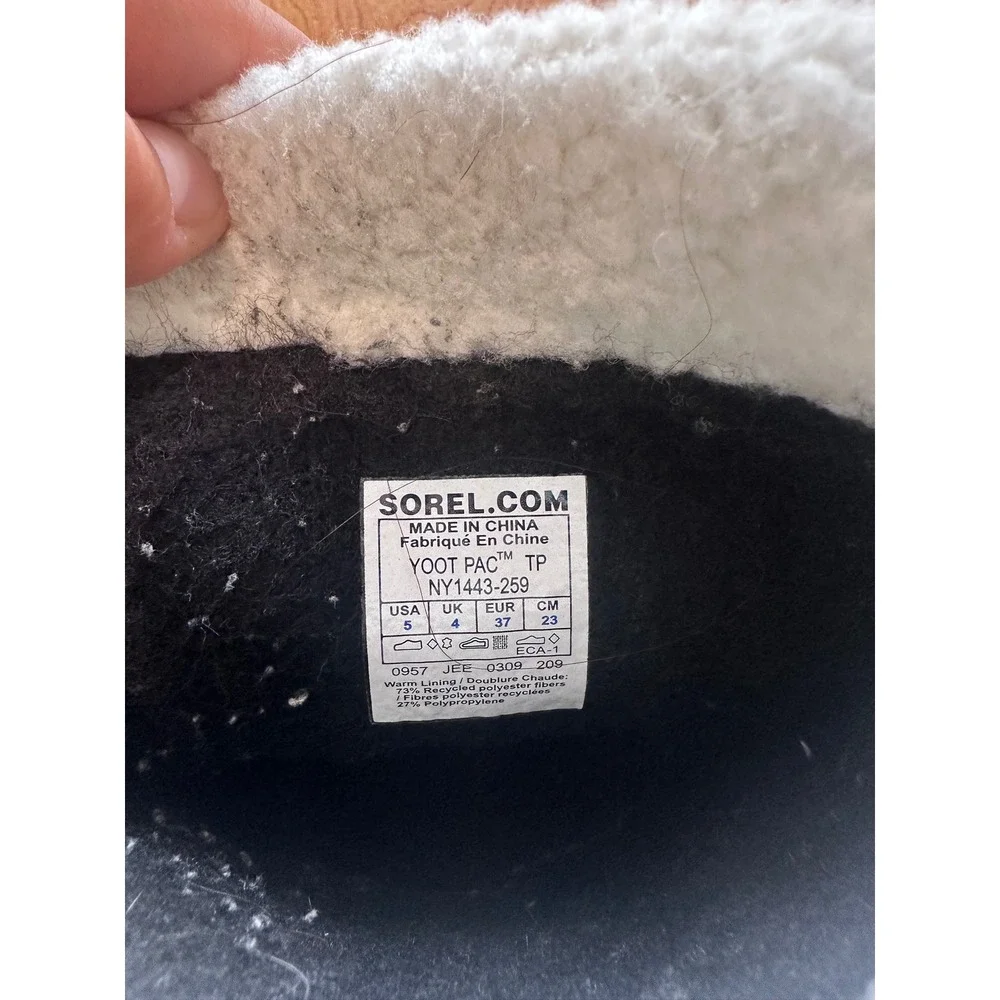 Sorel Yoot Pac TP Waterproof Winter Snow Boots Tan Black Kids Size 5